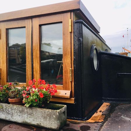 Houseboat Tante Piet Hotel Amsterdam Exterior photo
